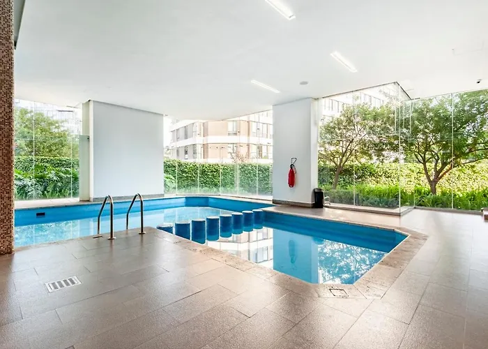 Luxury With Amazing Pool, Gym, Sauna, Wifi