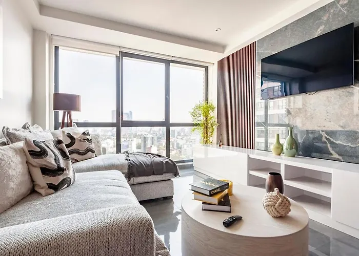 Apartment Luxury With Amazing Pool, Gym, Sauna, Wifi