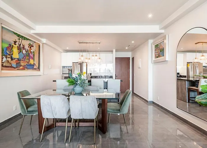 Apartment Luxury With Amazing Pool, Gym, Sauna, Wifi *