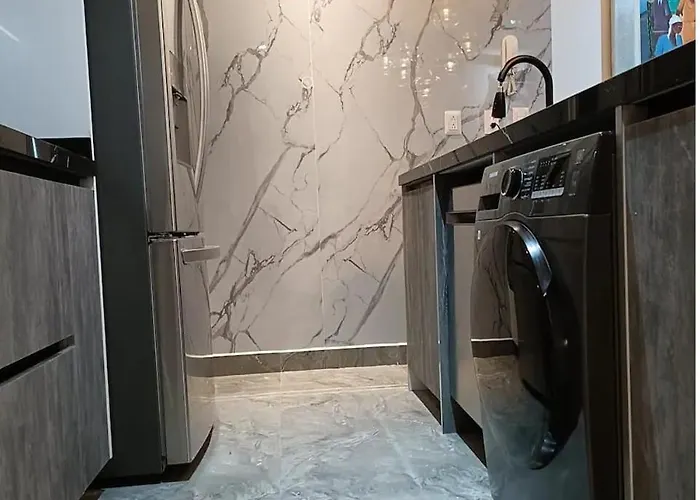 Luxury With Amazing Pool, Gym, Sauna, Wifi Apartment *